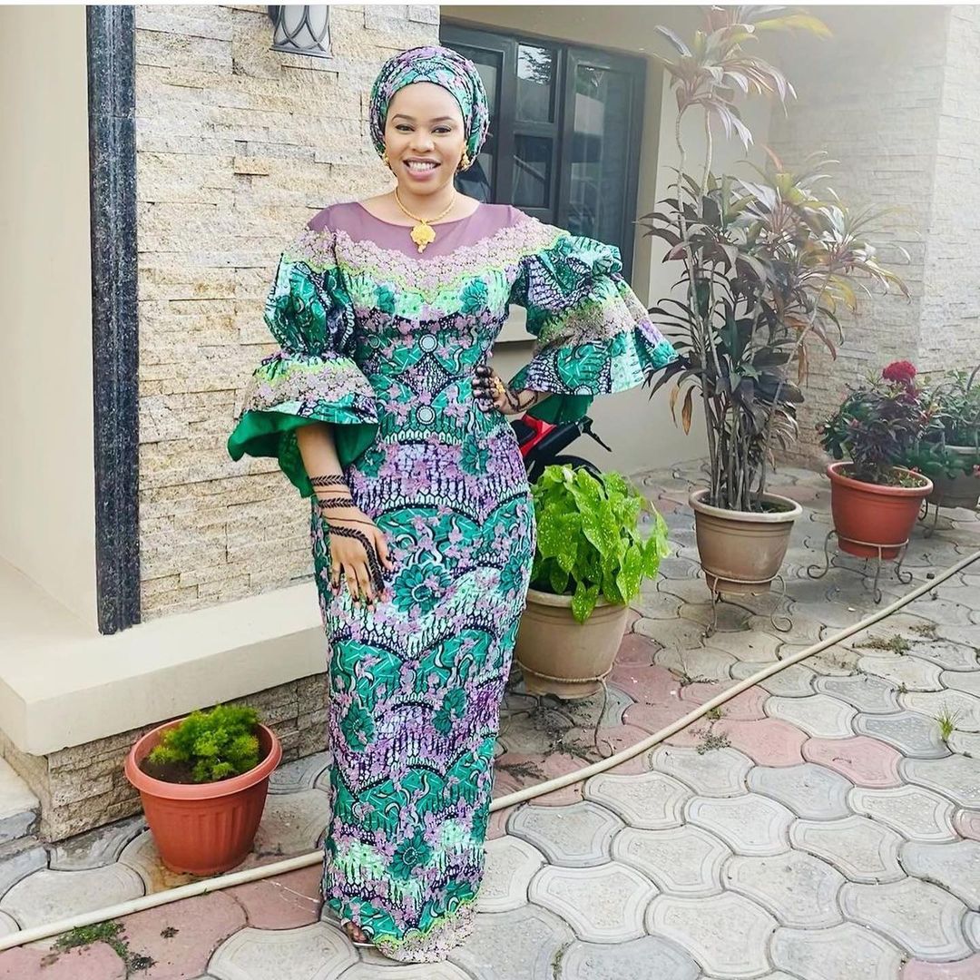 Ankara Style 2021: Beautiful Gown Style you will love - Ladeey