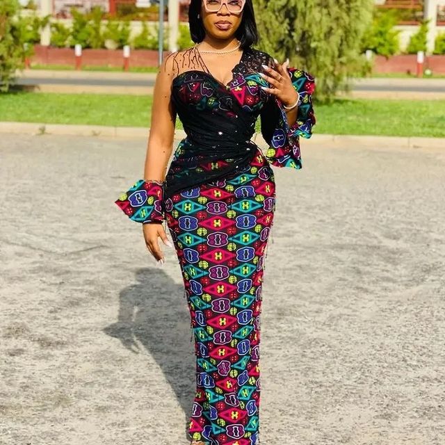Latest Ankara Short Gowns To Trend In 2021
