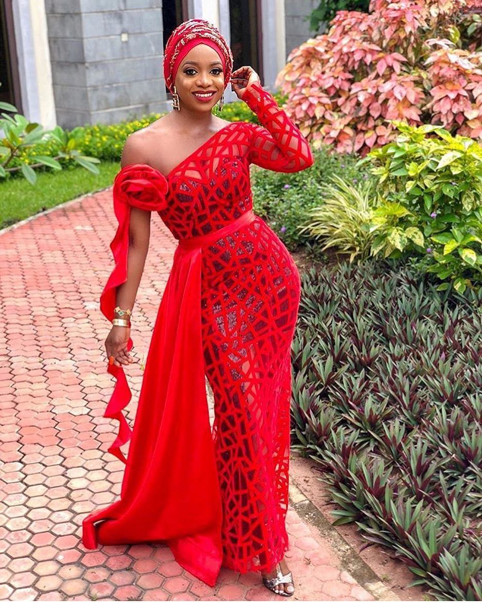 2022 Beautiful and Best Asoebi Styles for Ladies. - Ladeey