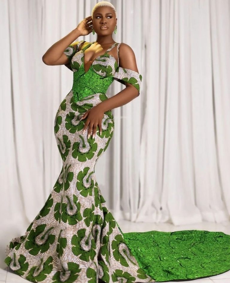 Ankara Styles 2022: Exclusive Gown Styles for Ladies. - Ladeey