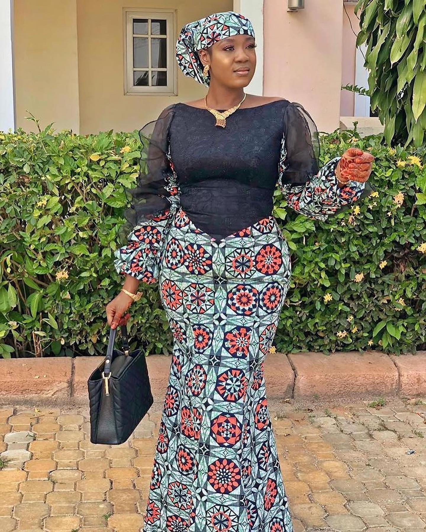 Exclusive Ankara Gown Styles for Women 2022/2023. - Ladeey