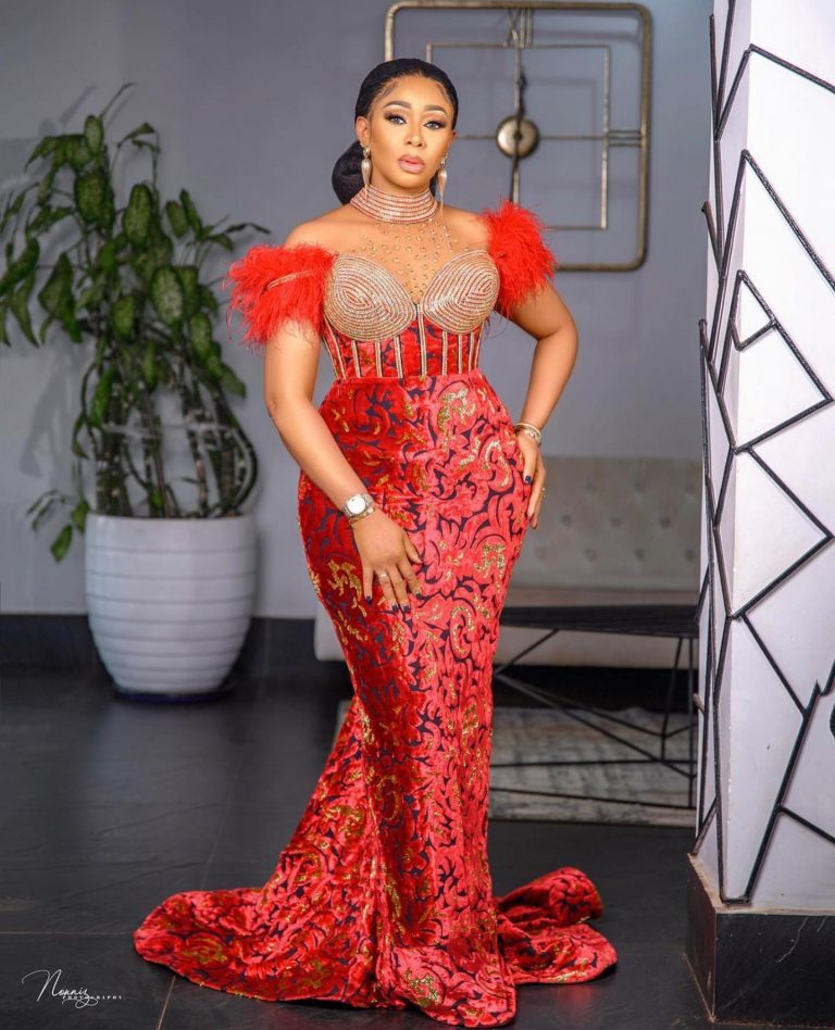 Latest and Best Asoebi Styles to Rock 2023. - Ladeey