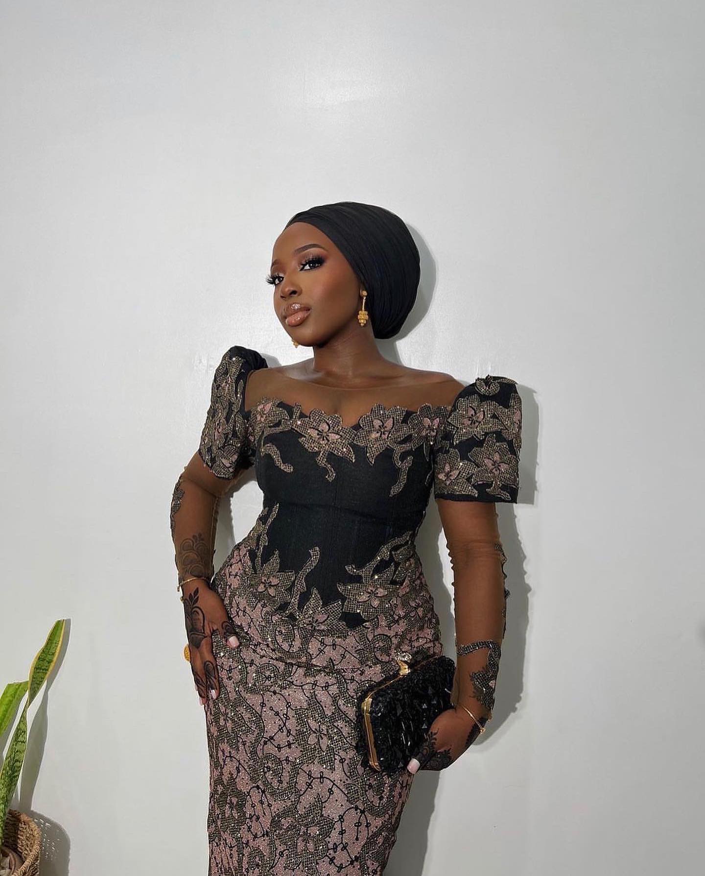 Exclusive and Best Lace Asoebi Styles 2023. - Ladeey