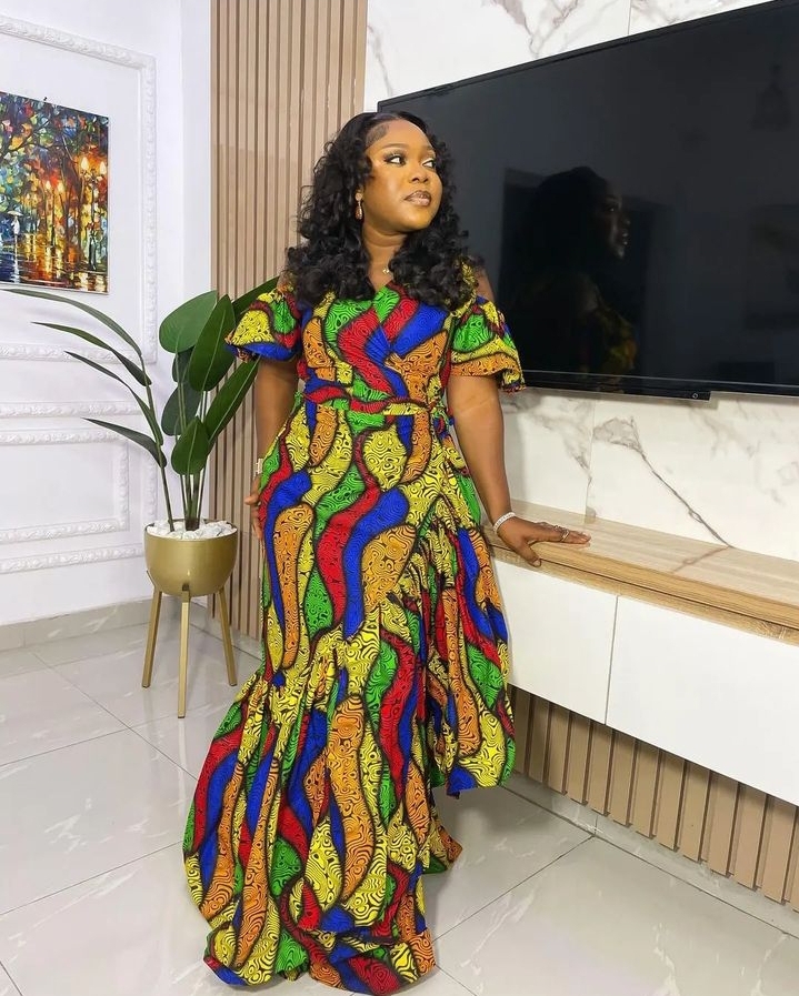 Latest and Best Gown Styles for Ankara Prints. - Ladeey