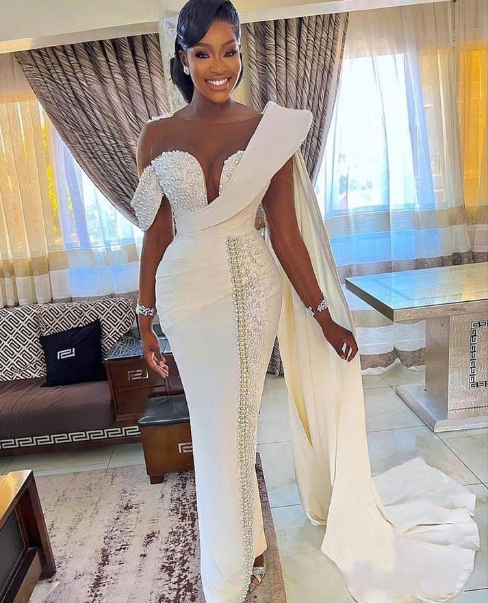 Latest Owambe Outfits for Wedding Guests. - Ladeey
