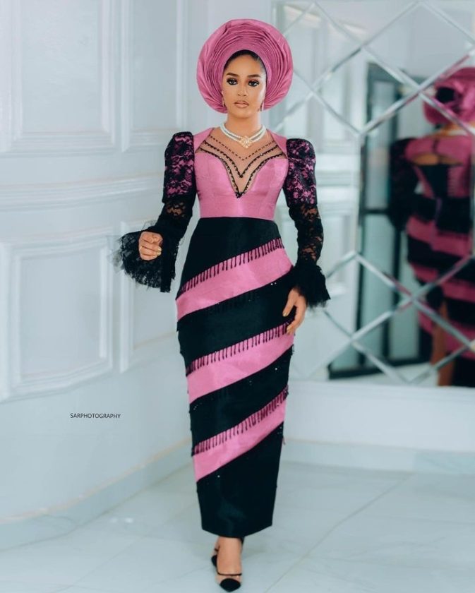 Stunning Aso-Oke Styles For Brides.