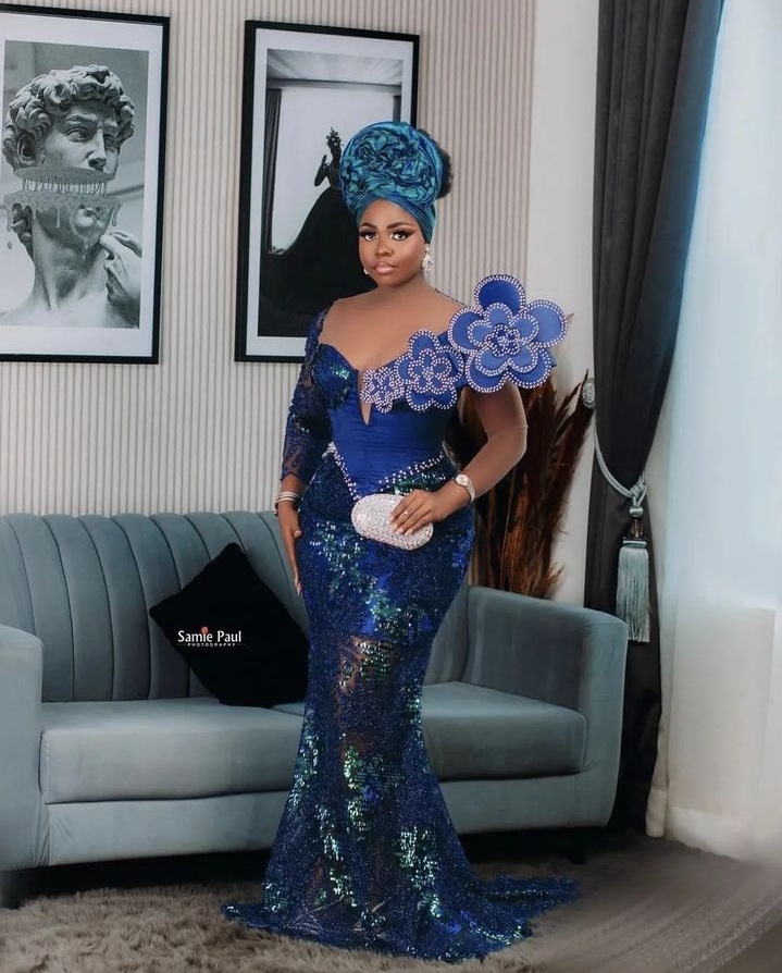 Exclusive And Best Owambe Gown Styles For Ladies. - Ladeey