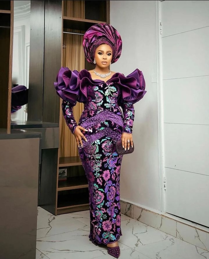 Exclusive And Best Owambe Gown Styles For Ladies. - Ladeey