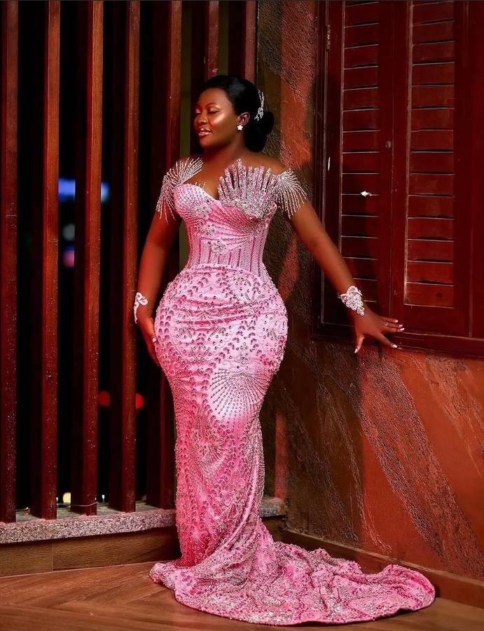 Stunning And Unique Owambe Styles 2024 For Ladies - Ladeey